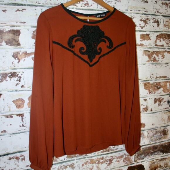 Express Embroidered Crochet Neckline Flowing Top - Picture 3 of 8